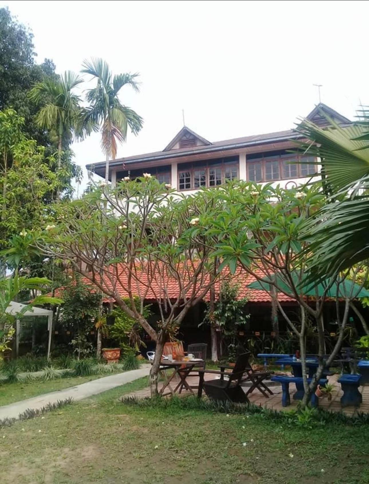 Thakhek Travel Lodge Экстерьер фото