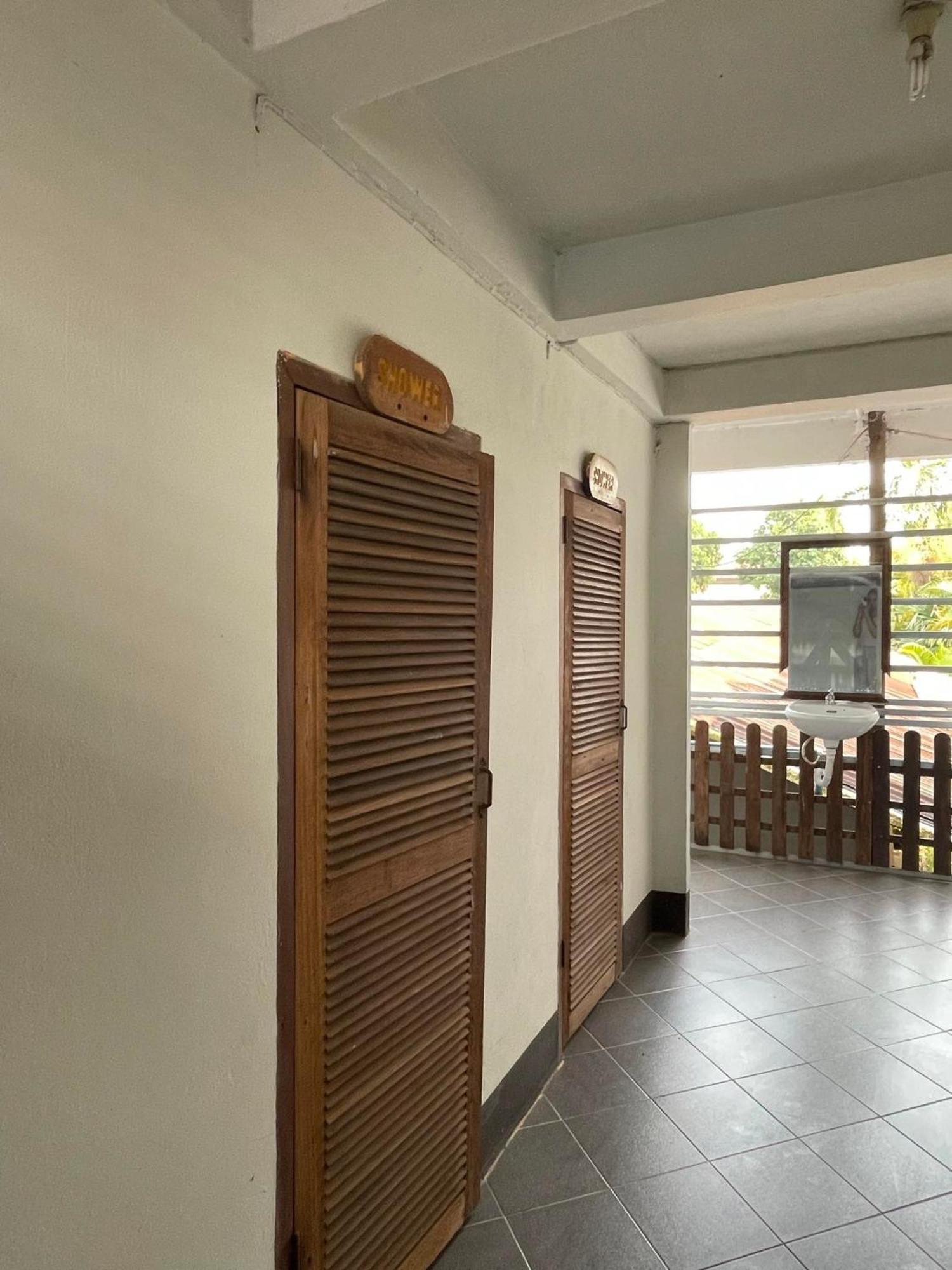 Thakhek Travel Lodge Экстерьер фото