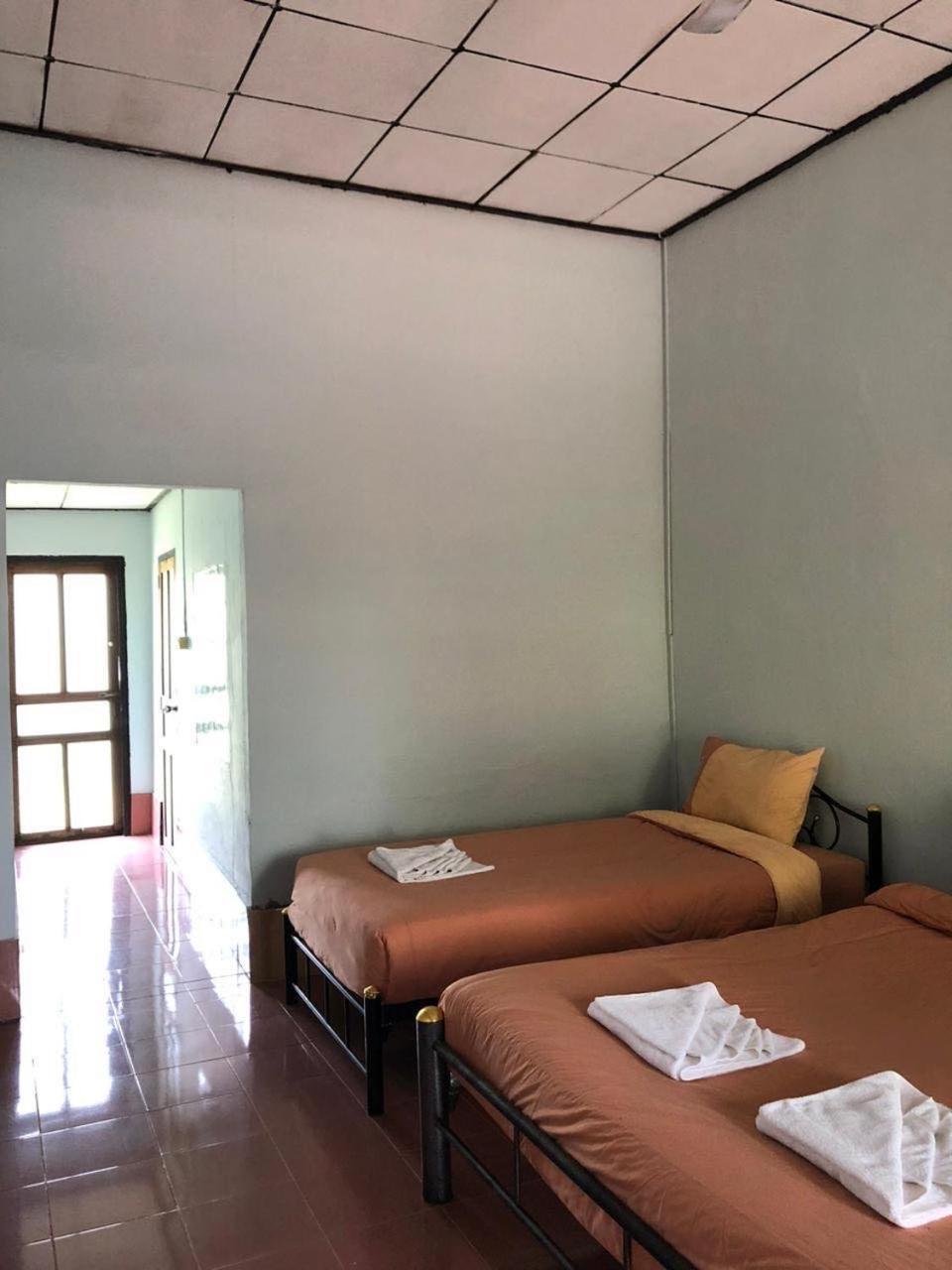 Thakhek Travel Lodge Экстерьер фото