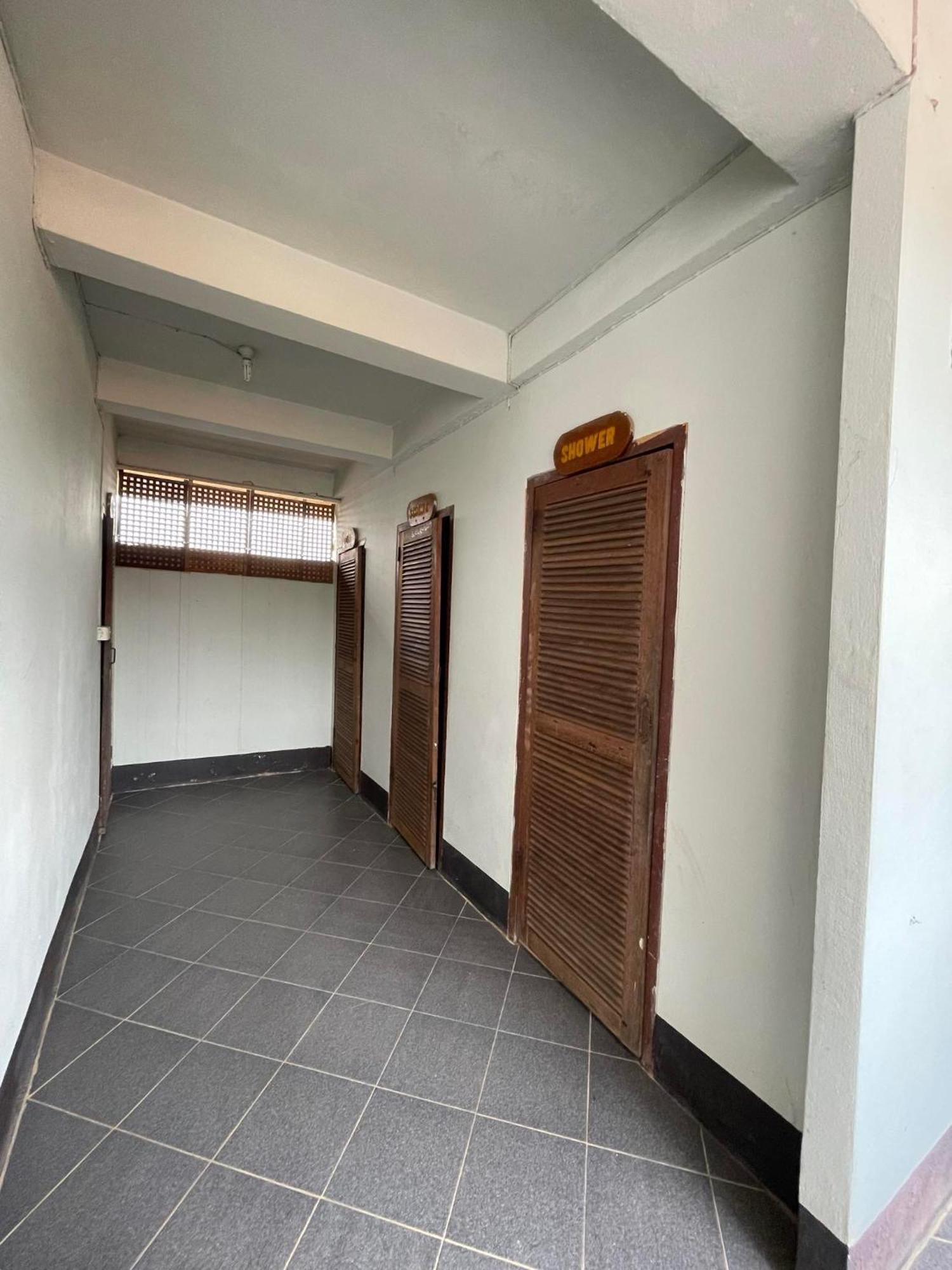Thakhek Travel Lodge Экстерьер фото
